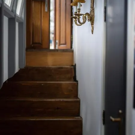 Center - Houseboat By Captain Ricard Άμστερνταμ