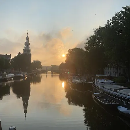 Center - Houseboat By Captain Ricard Amsterdam